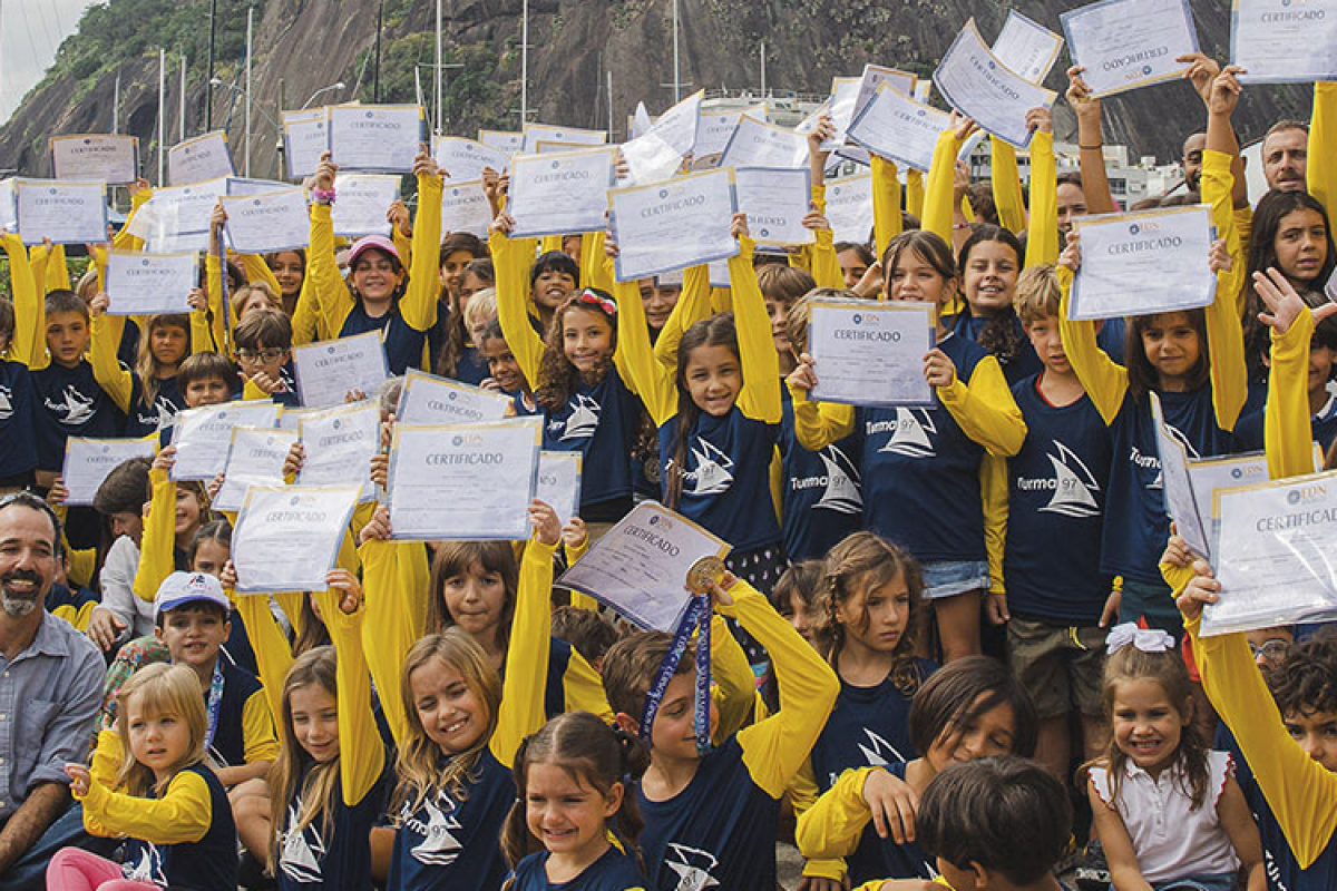 EDN forma sua 97ª turma