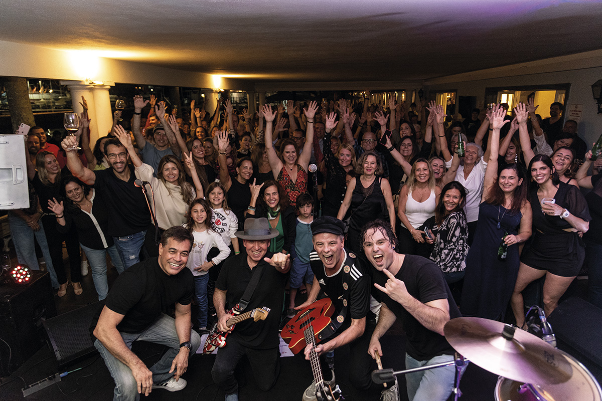 Rodrigo Santos e o melhor do Rock Nacional agitam Música nos Coqueiros