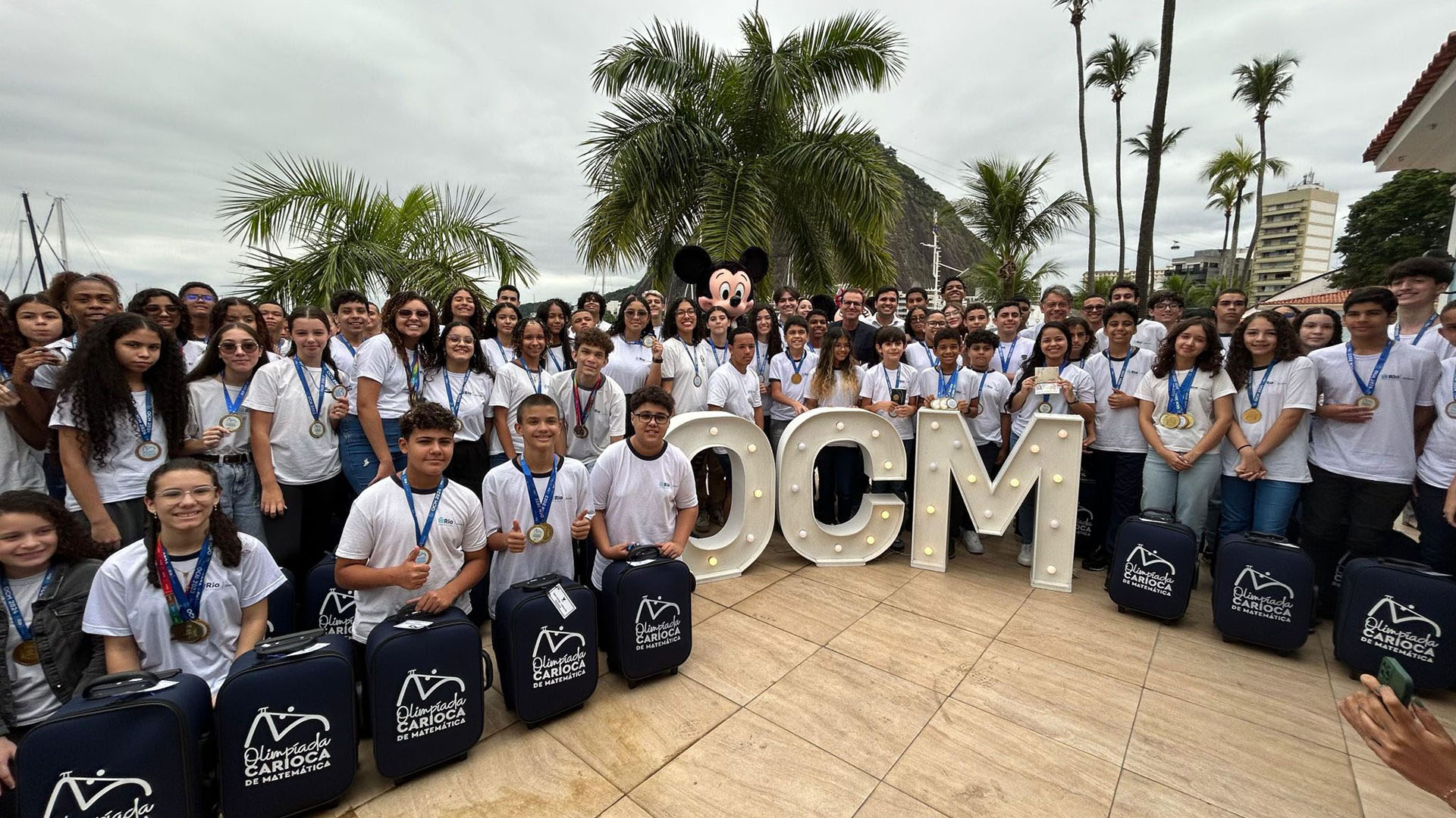 Campeões da Olimpíada Carioca de Matemática são premiados no Salão Nobre