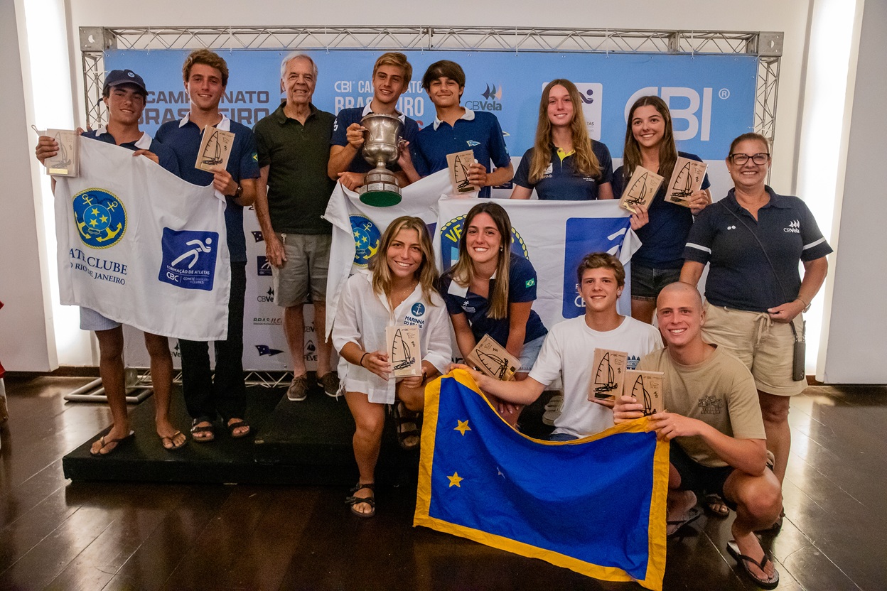 Arthur Back e Bernardo Oliveira são campeões brasileiros da classe 420