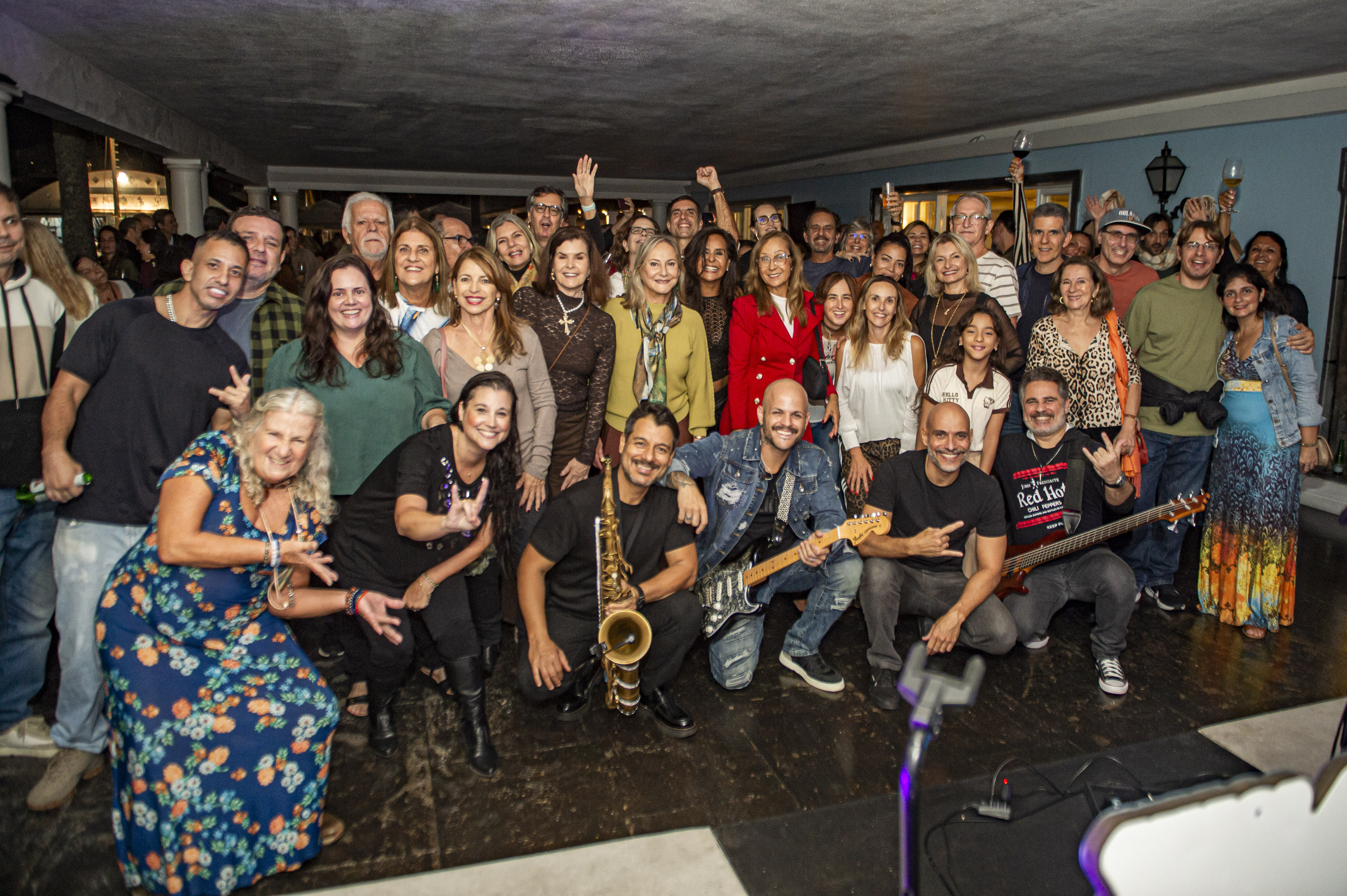 Jony Tequila anima Música nos Coqueiros