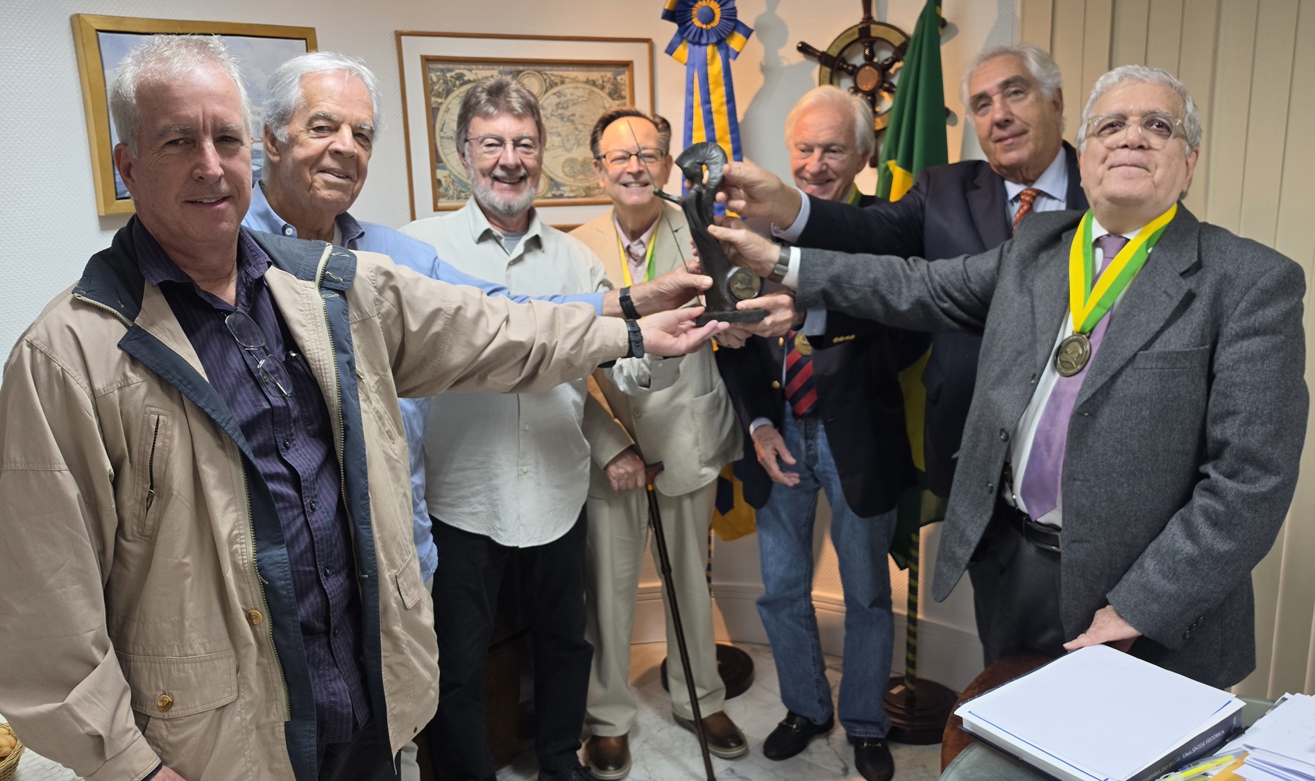 ICRJ recebe homenagem por ato histórico de solidariedade
